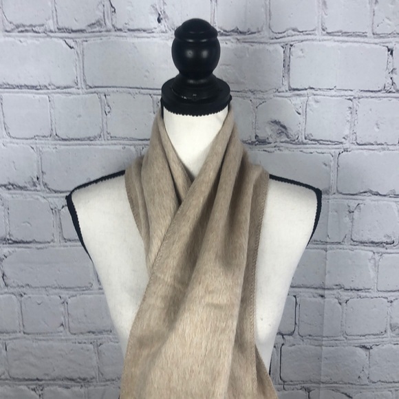 NWT Aloaca Camargo Scarf Sz OS - Picture 2 of 8